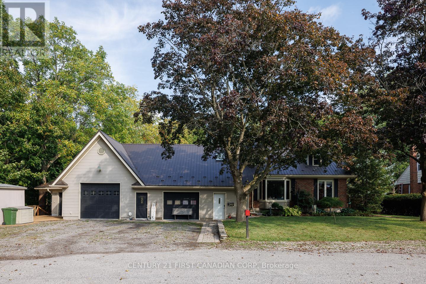 297 Alma Street, St. Thomas, Ontario  N5P 3B9 - Photo 3 - X12845306