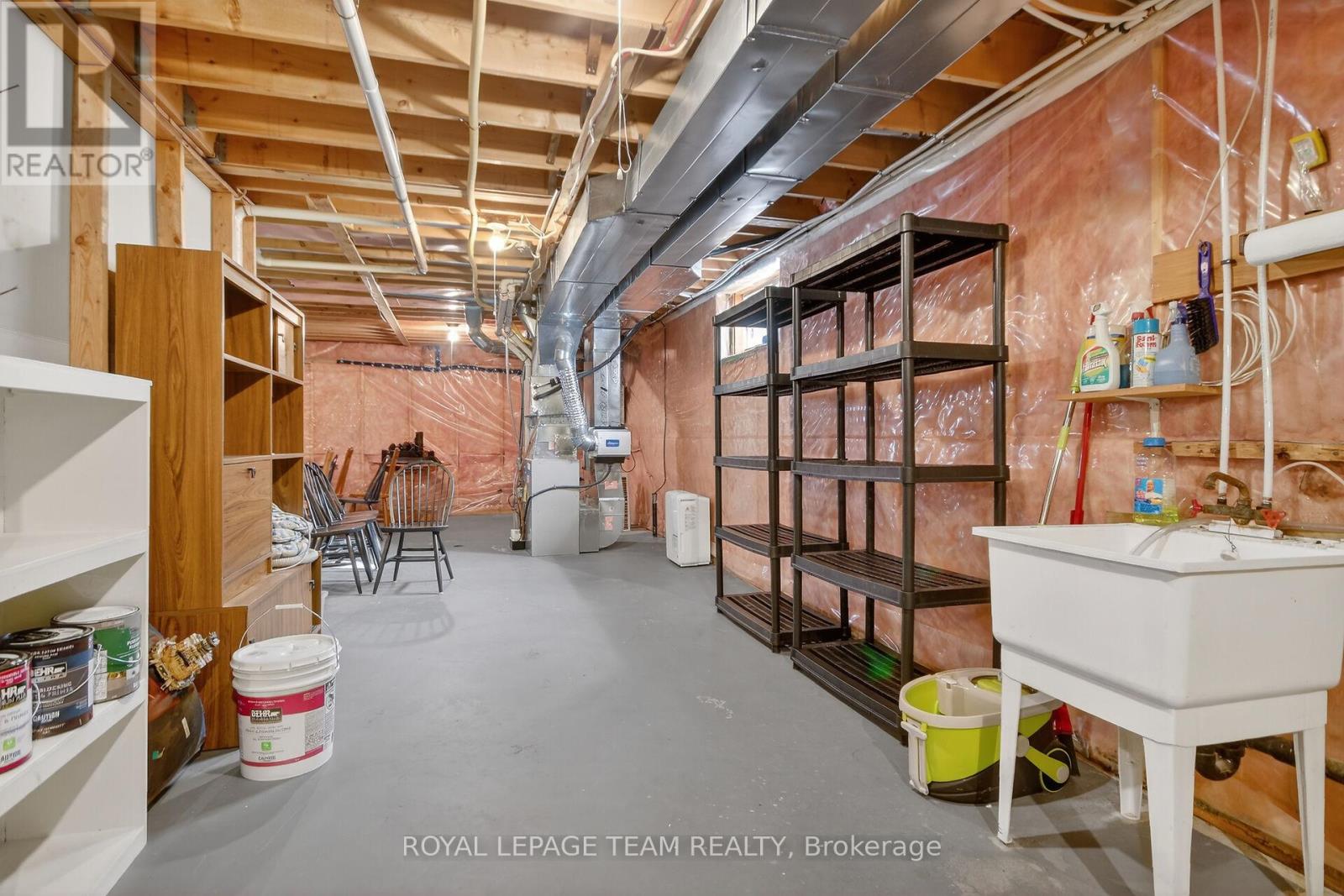 84 Newborough Crescent, Ottawa, Ontario  K2G 6A9 - Photo 32 - X12845184