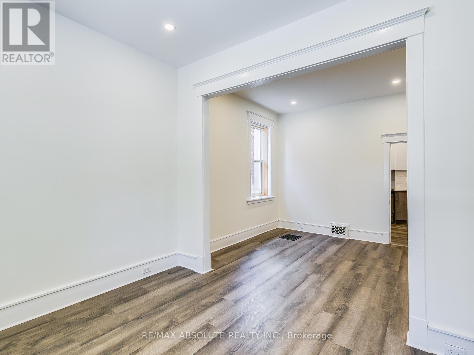 222 Plymouth Street, Ottawa, Ontario  K1S 3E5 - Photo 4 - X12845204