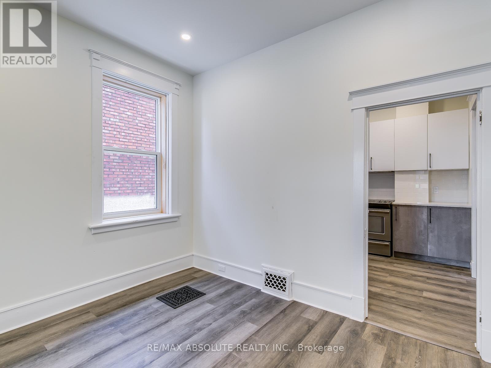 222 Plymouth Street, Ottawa, Ontario  K1S 3E5 - Photo 7 - X12845204