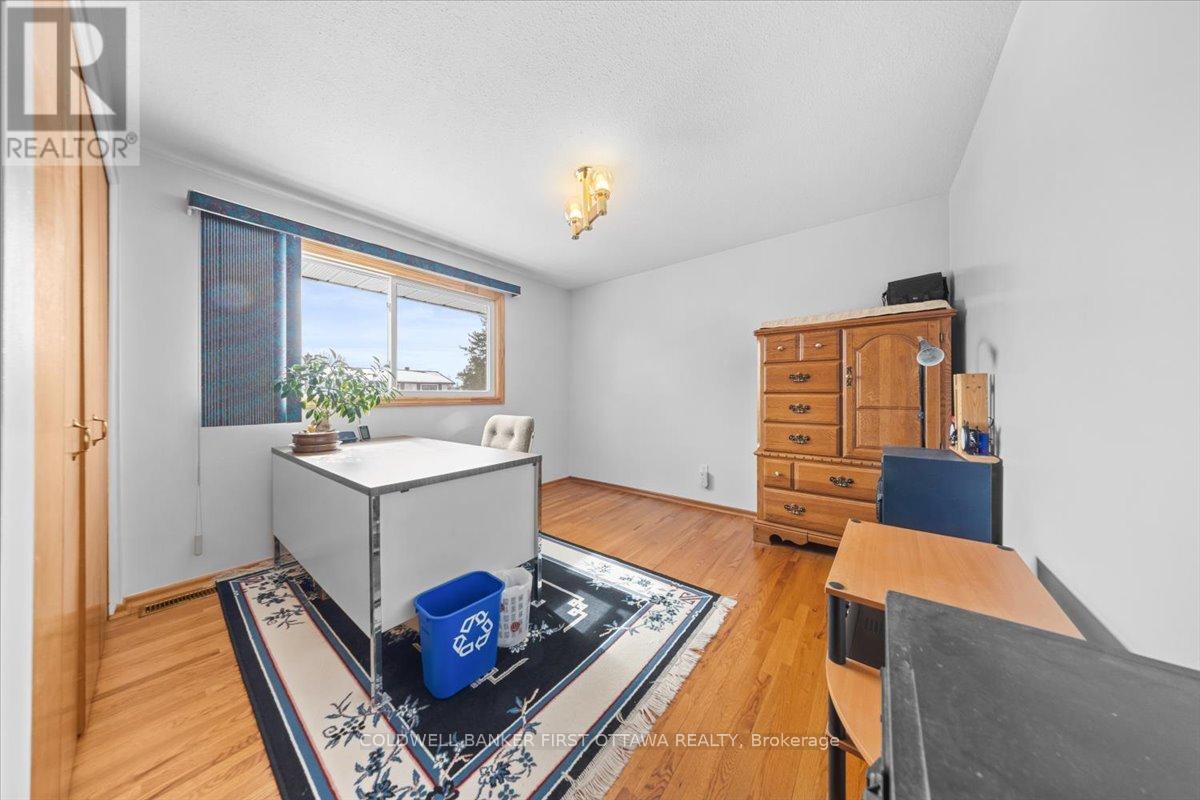 34 Hadley Circle, Ottawa, Ontario  K2H 6N9 - Photo 17 - X12845220