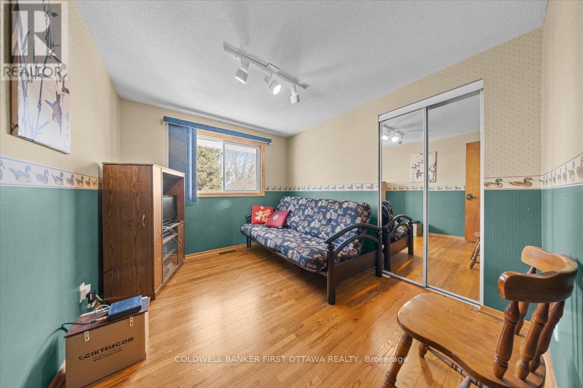 34 Hadley Circle, Ottawa, Ontario  K2H 6N9 - Photo 19 - X12845220