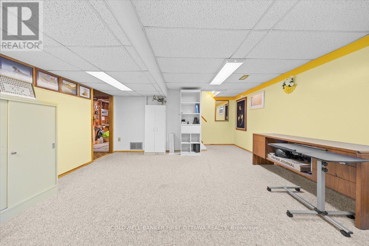 34 Hadley Circle, Ottawa, Ontario  K2H 6N9 - Photo 21 - X12845220