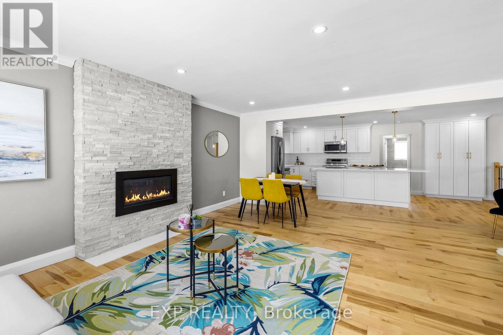 1377 Mcmahon Avenue, Ottawa, Ontario  K1T 1C2 - Photo 2 - X12845330