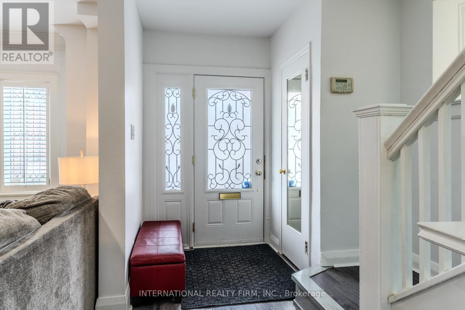 Mainsecondfloors - 47 Maxwell Avenue, Toronto, Ontario  M5P 2B4 - Photo 2 - C12820830