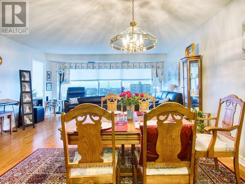 1110 - 7 Gale Crescent, St. Catharines, Ontario  L2R 7M8 - Photo 3 - X12845274