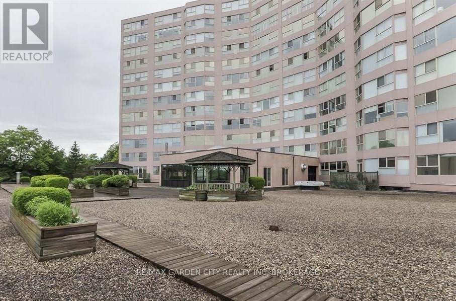 1110 - 7 Gale Crescent, St. Catharines, Ontario  L2R 7M8 - Photo 31 - X12845274