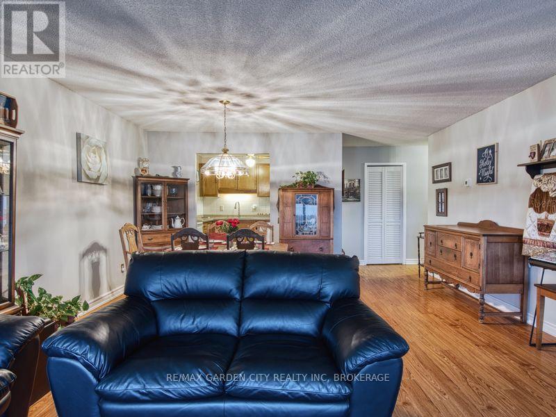 1110 - 7 Gale Crescent, St. Catharines, Ontario  L2R 7M8 - Photo 8 - X12845274