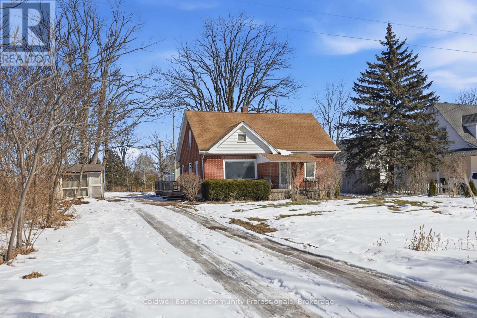 74 Freelton Road, Hamilton, Ontario  L0R 1K0 - Photo 2 - X12845346