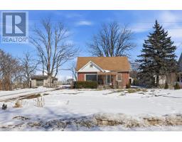 74 FREELTON ROAD, Hamilton, Ontario