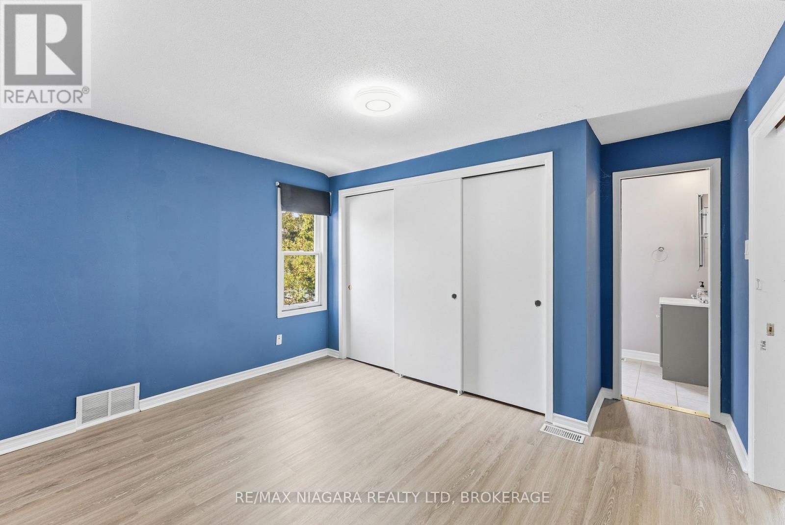 5781 Morden Drive, Niagara Falls, Ontario  L2E 3C8 - Photo 19 - X12845350