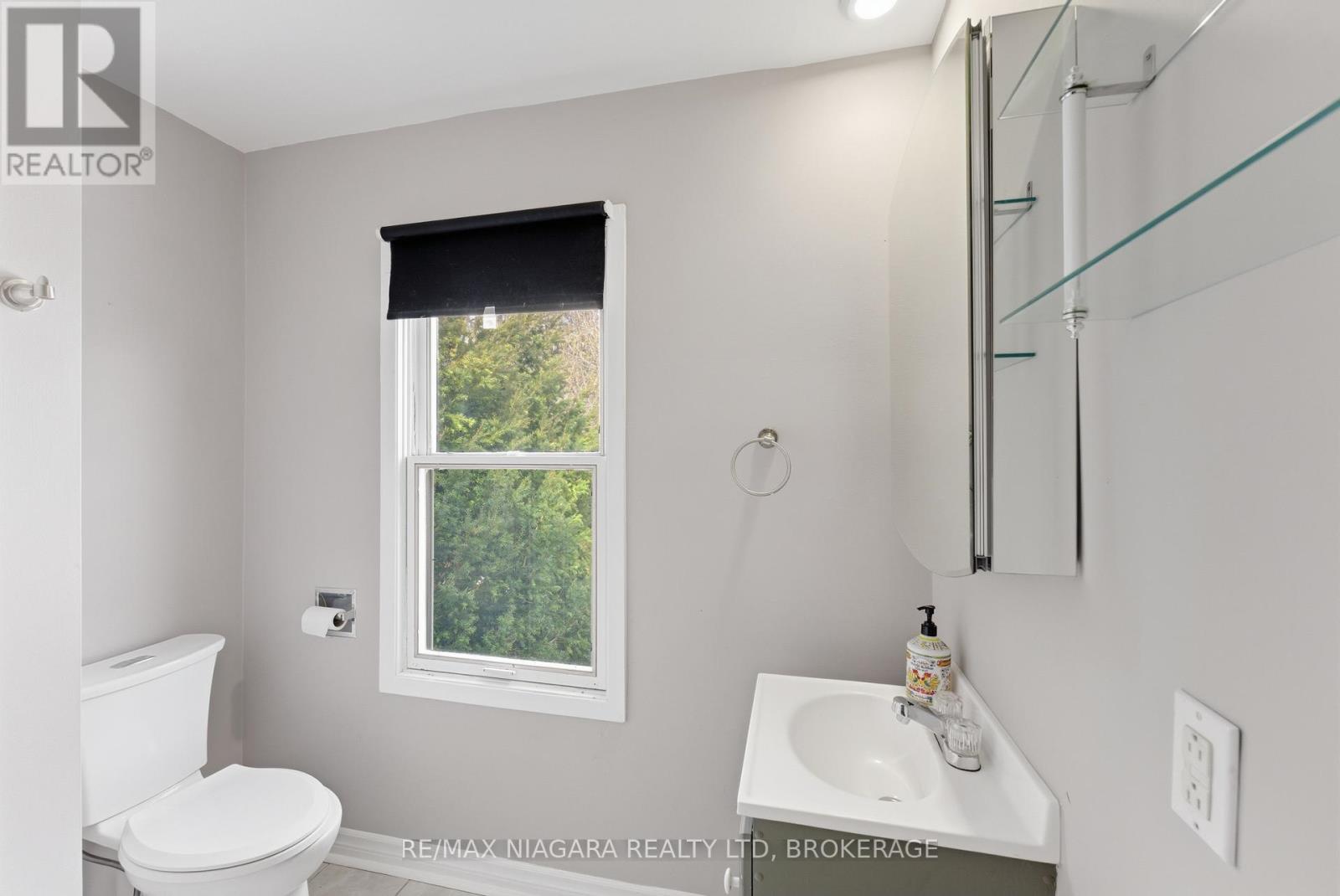 5781 Morden Drive, Niagara Falls, Ontario  L2E 3C8 - Photo 21 - X12845350