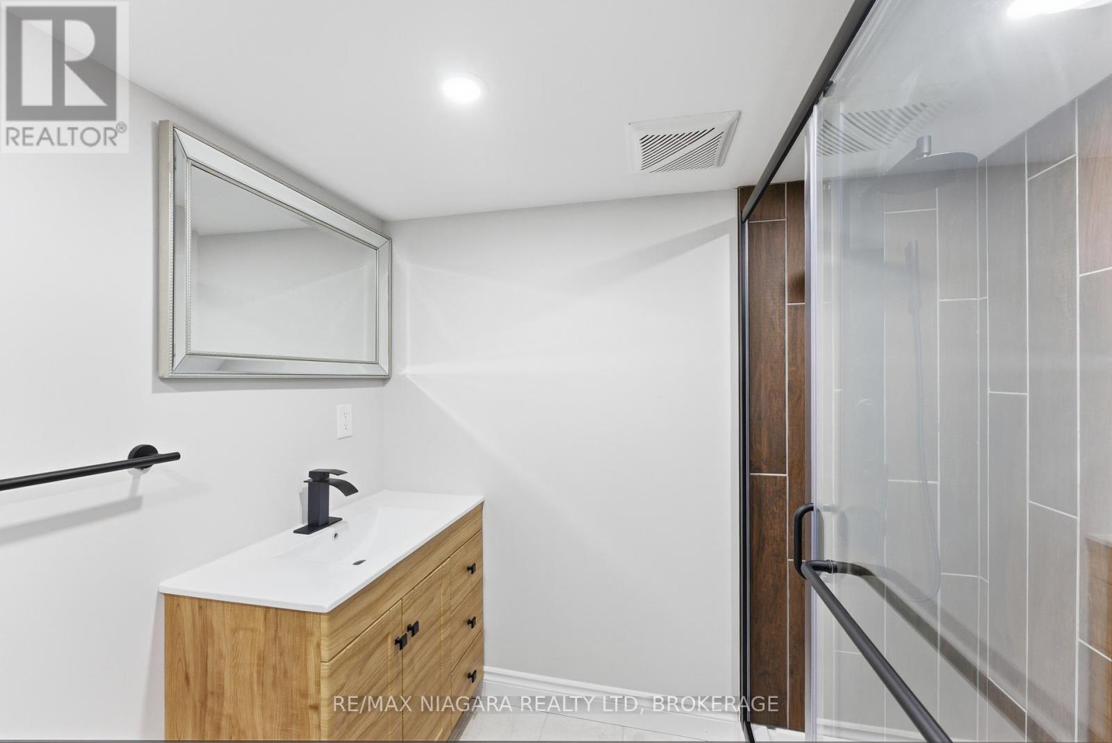 5781 Morden Drive, Niagara Falls, Ontario  L2E 3C8 - Photo 27 - X12845350