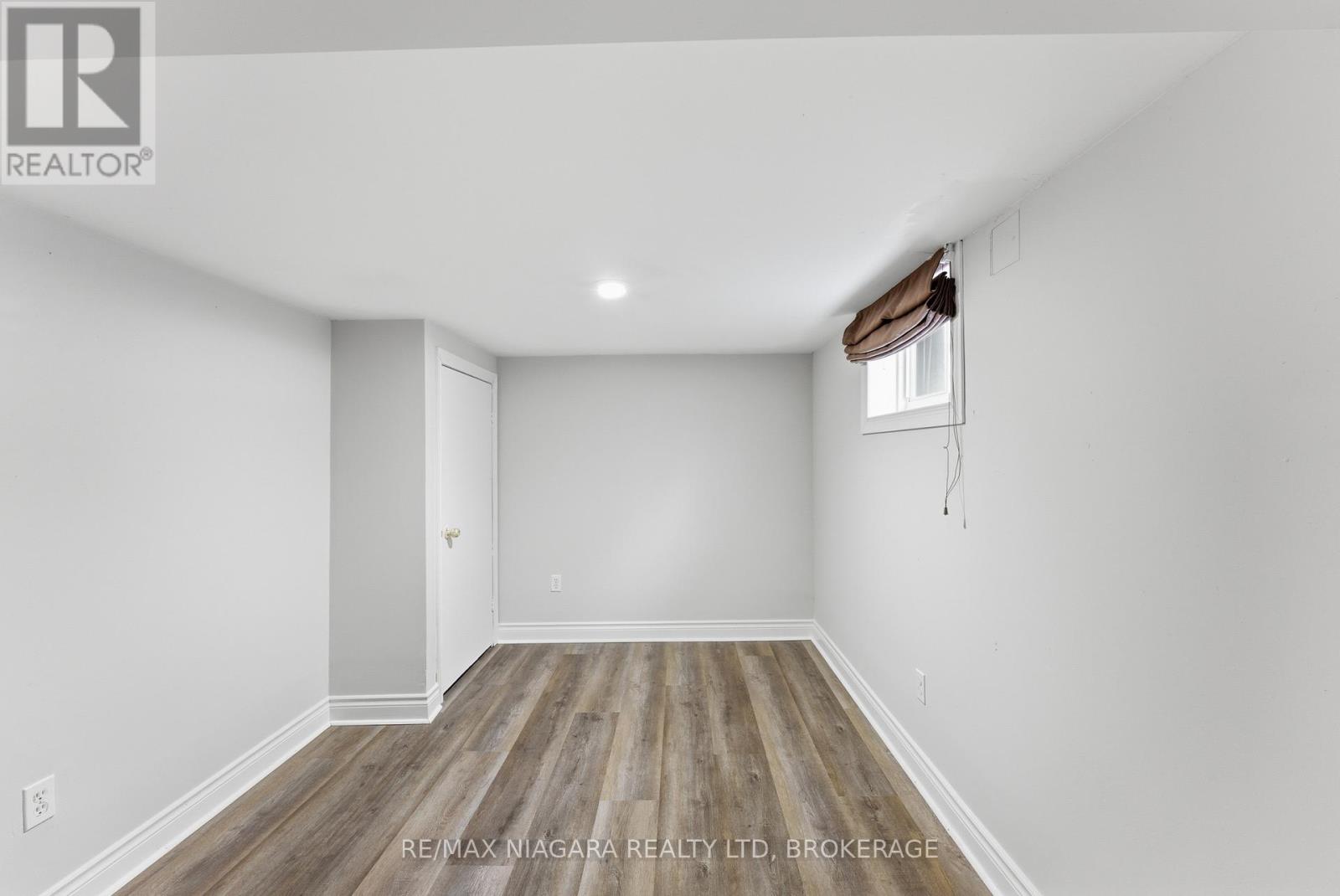 5781 Morden Drive, Niagara Falls, Ontario  L2E 3C8 - Photo 28 - X12845350