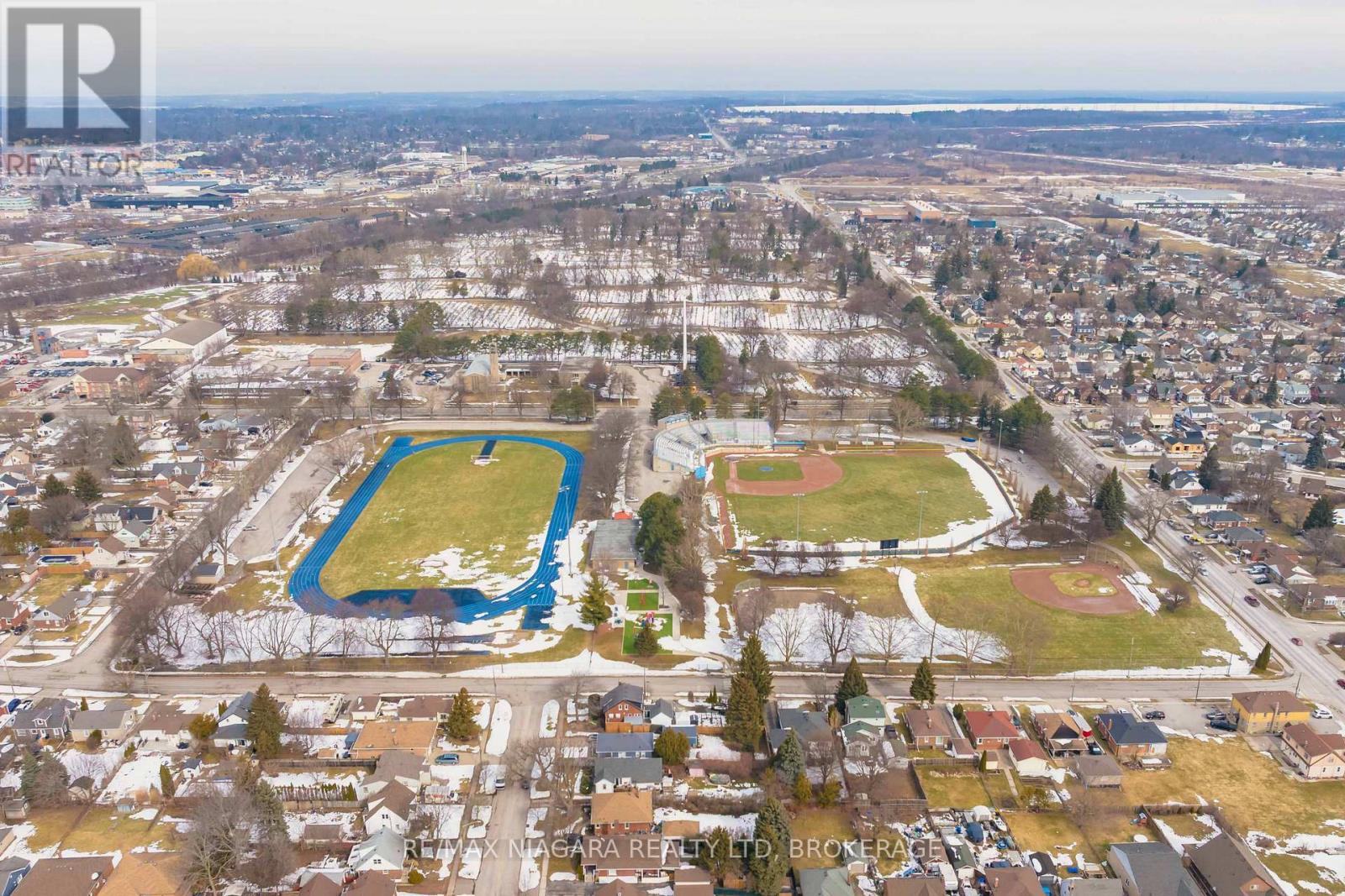 5781 Morden Drive, Niagara Falls, Ontario  L2E 3C8 - Photo 36 - X12845350