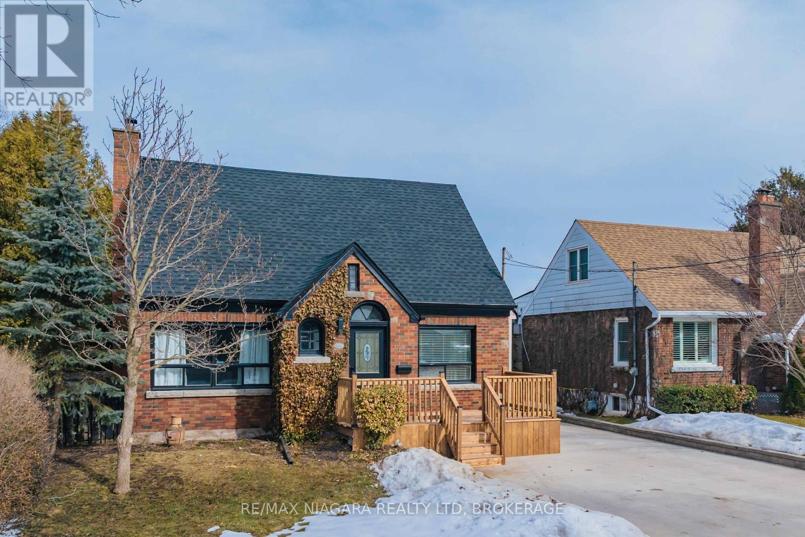 5781 Morden Drive, Niagara Falls, Ontario  L2E 3C8 - Photo 4 - X12845350