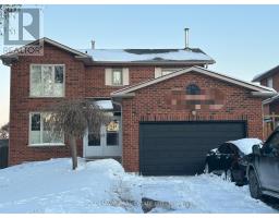 ROOM1 - 72 ATTRIDGE DRIVE, Aurora, Ontario