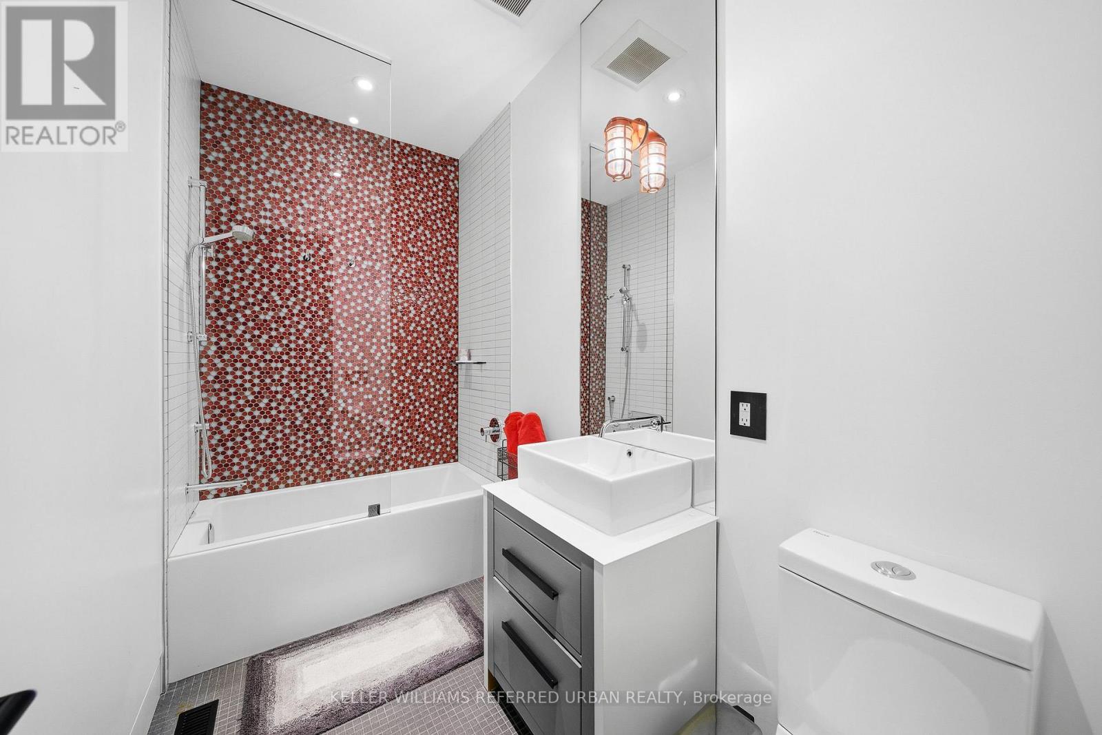 22 Daniels Street, Toronto, Ontario  M8Y 1L8 - Photo 37 - W12736838