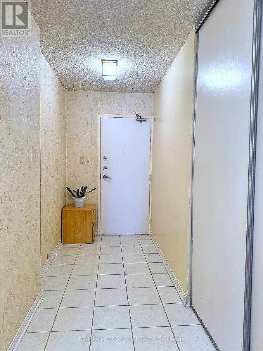 806 - 234 Albion Road, Toronto (Elms-Old Rexdale), Ontario  M9W 6A5 - Photo 15 - W12843992