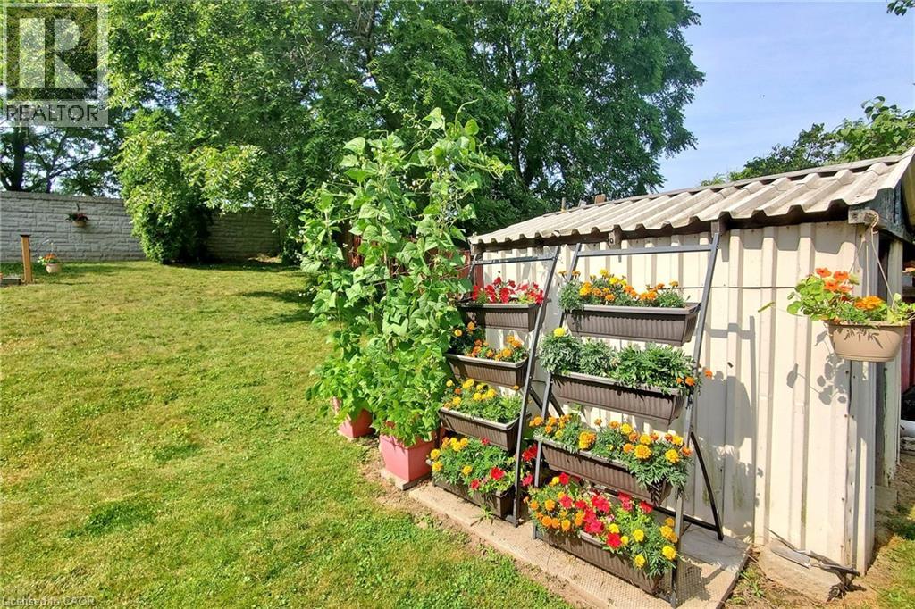 380 Magnolia Drive, Hamilton, Ontario  L9C 6N7 - Photo 32 - 40809503