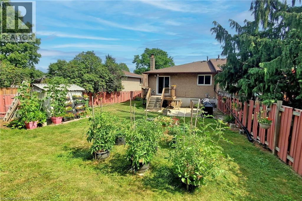 380 Magnolia Drive, Hamilton, Ontario  L9C 6N7 - Photo 34 - 40809503