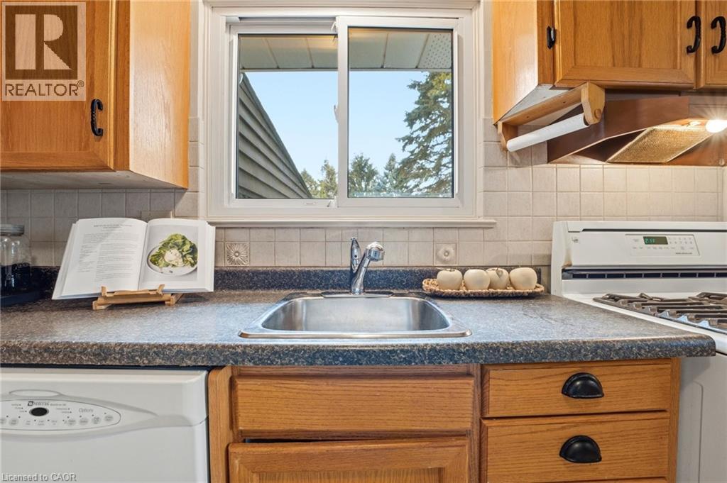 347 Clarendon Drive, Ancaster, Ontario  L9G 2Y9 - Photo 12 - 40808630