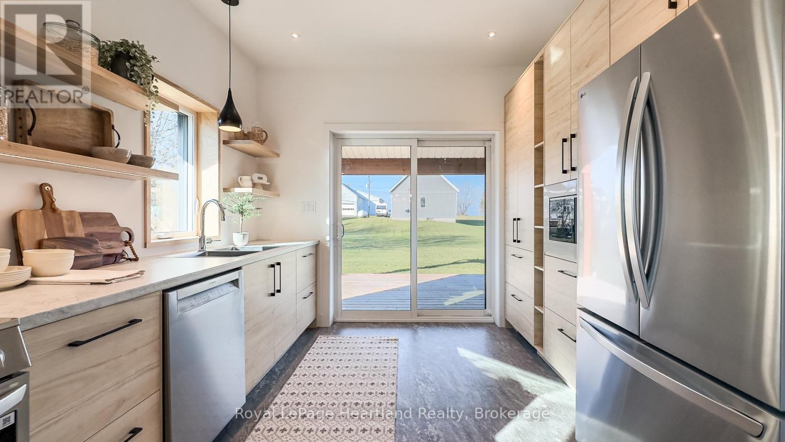 89 Isobel Street, Ashfield-Colborne-Wawanosh, Ontario  N0M 1R0 - Photo 15 - X12845170