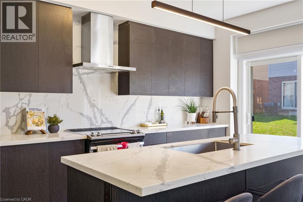 60 Bobolink Road, Hamilton, Ontario  L9A 2P5 - Photo 13 - 40793498