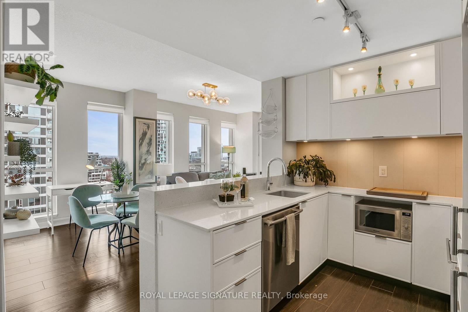 1302 - 170 Sumach Street, Toronto, Ontario  M5A 0C3 - Photo 1 - C12845252