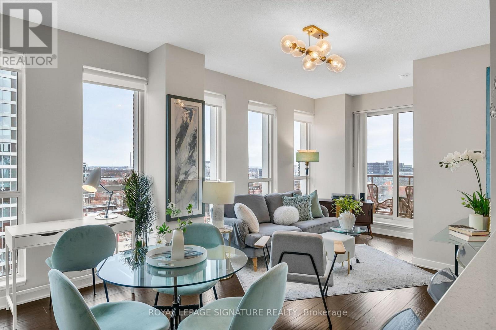 1302 - 170 Sumach Street, Toronto, Ontario  M5A 0C3 - Photo 2 - C12845252