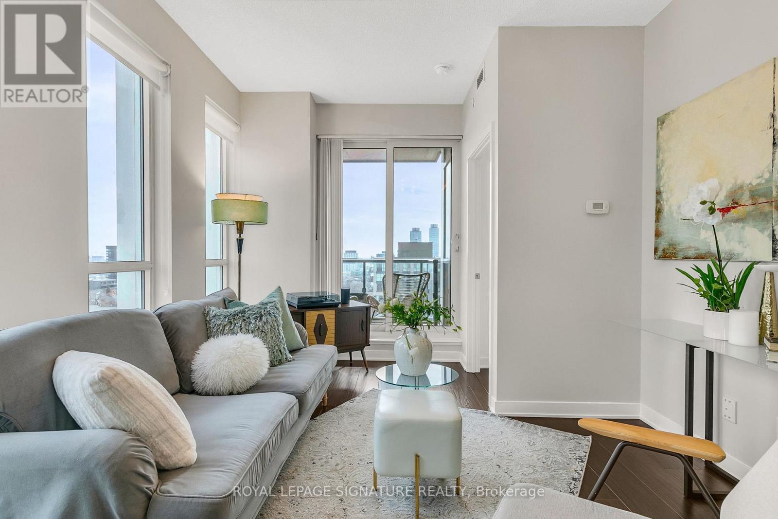 1302 - 170 Sumach Street, Toronto, Ontario  M5A 0C3 - Photo 6 - C12845252