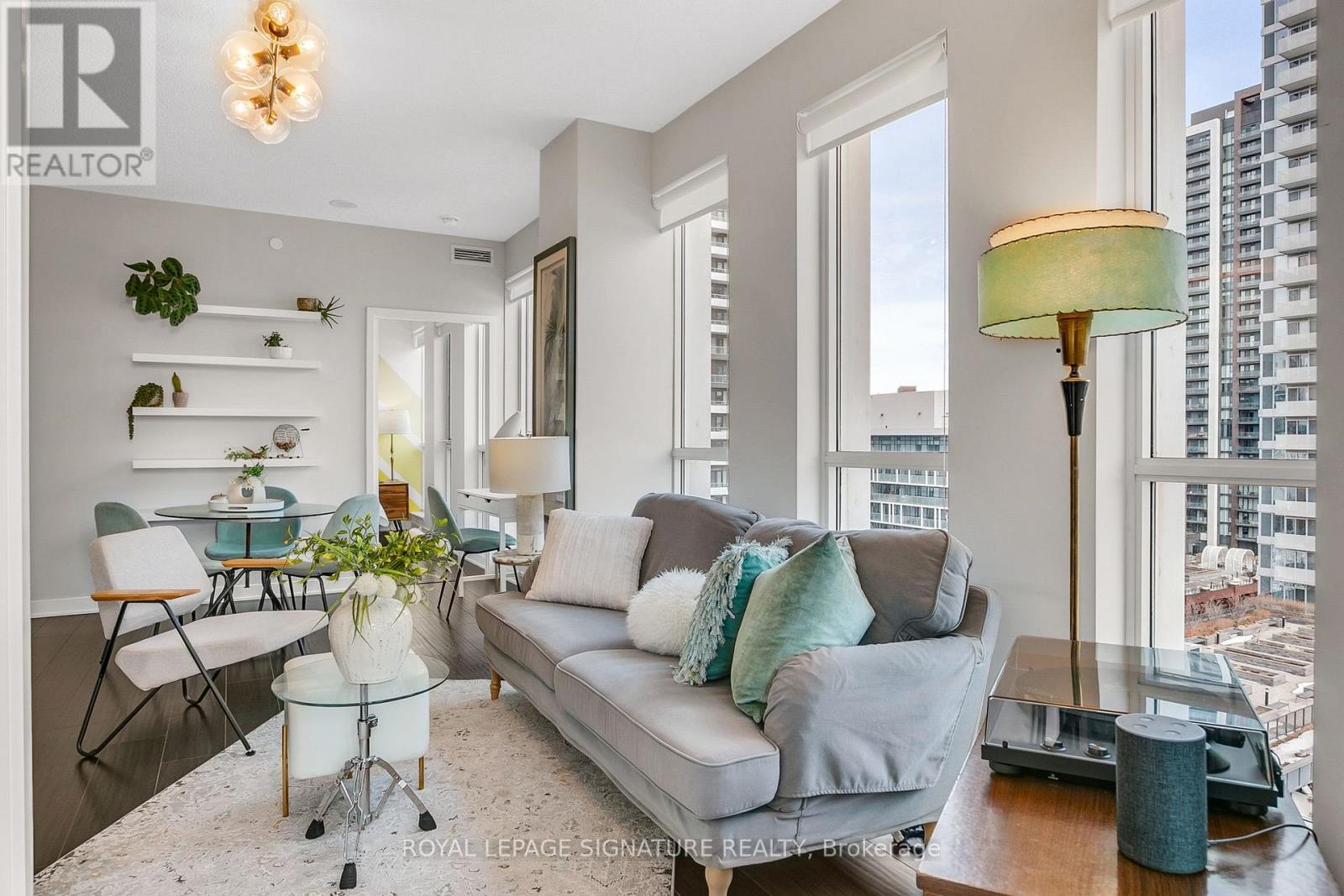 1302 - 170 Sumach Street, Toronto, Ontario  M5A 0C3 - Photo 8 - C12845252