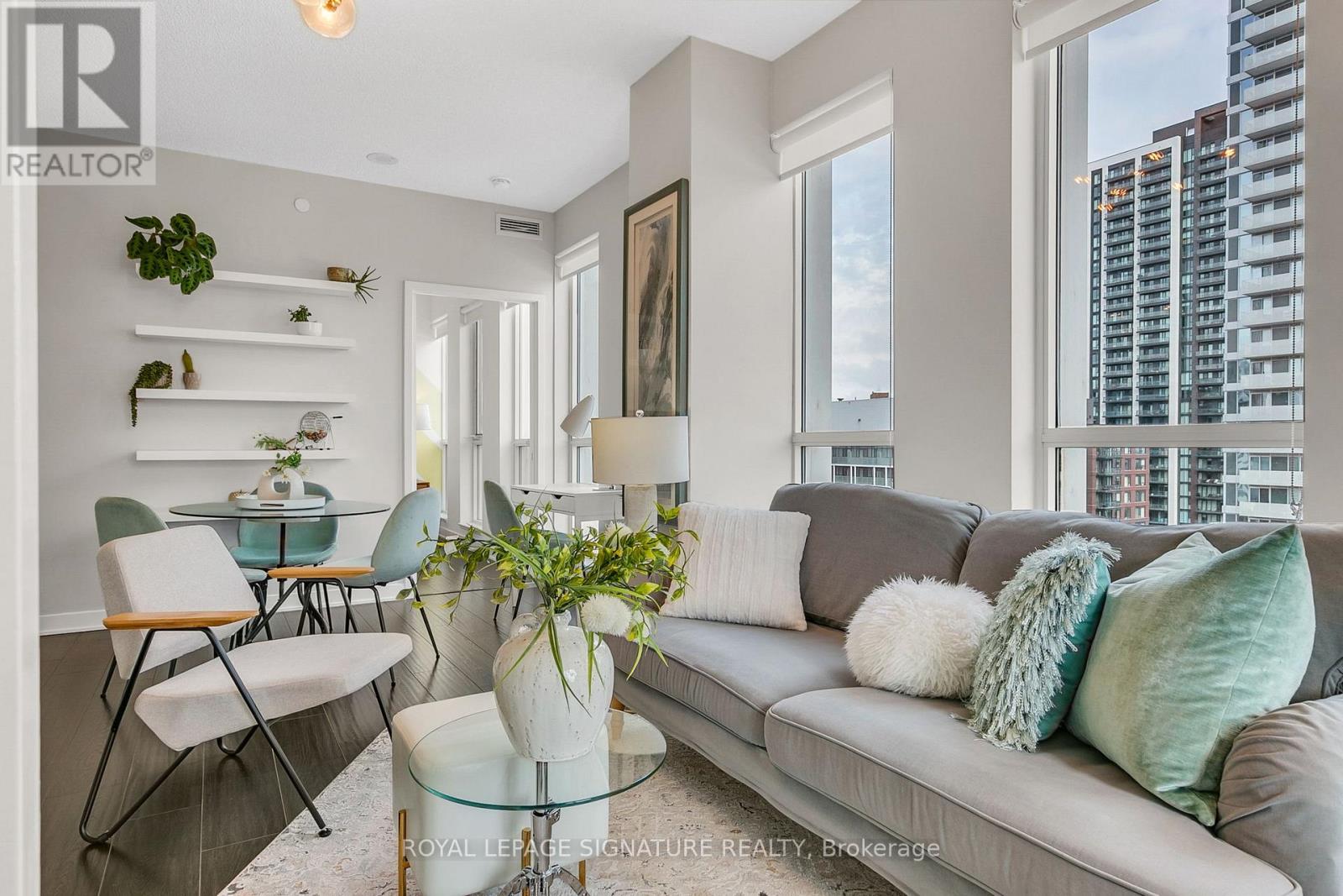 1302 - 170 Sumach Street, Toronto, Ontario  M5A 0C3 - Photo 9 - C12845252