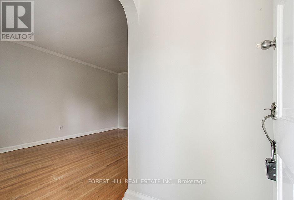 123 Bevdale Road, Toronto, Ontario  M2R 1L9 - Photo 2 - C12845340