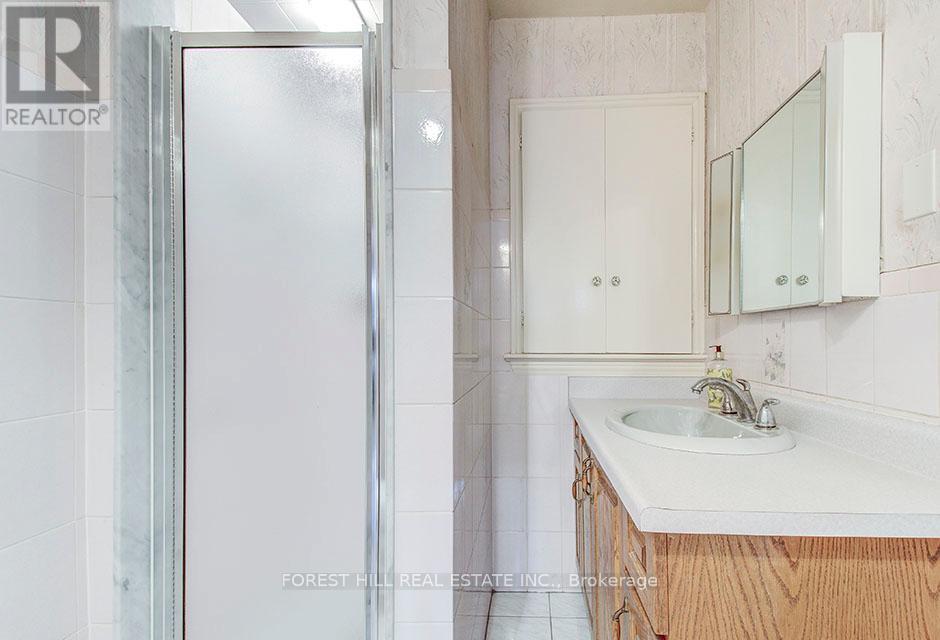 123 Bevdale Road, Toronto, Ontario  M2R 1L9 - Photo 26 - C12845340