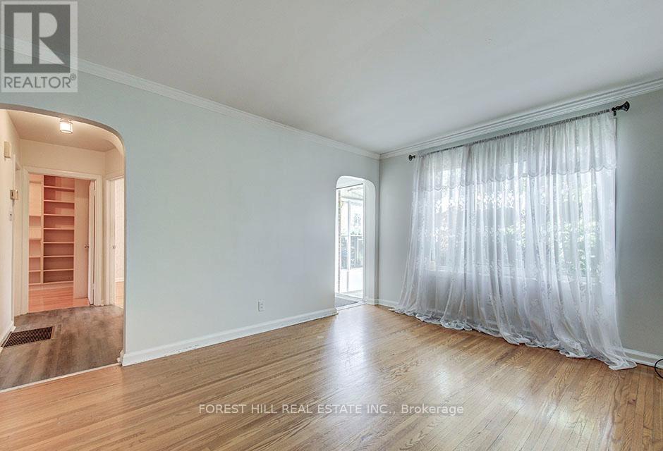 123 Bevdale Road, Toronto, Ontario  M2R 1L9 - Photo 3 - C12845340