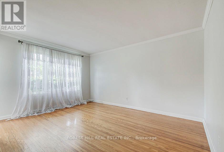 123 Bevdale Road, Toronto, Ontario  M2R 1L9 - Photo 5 - C12845340