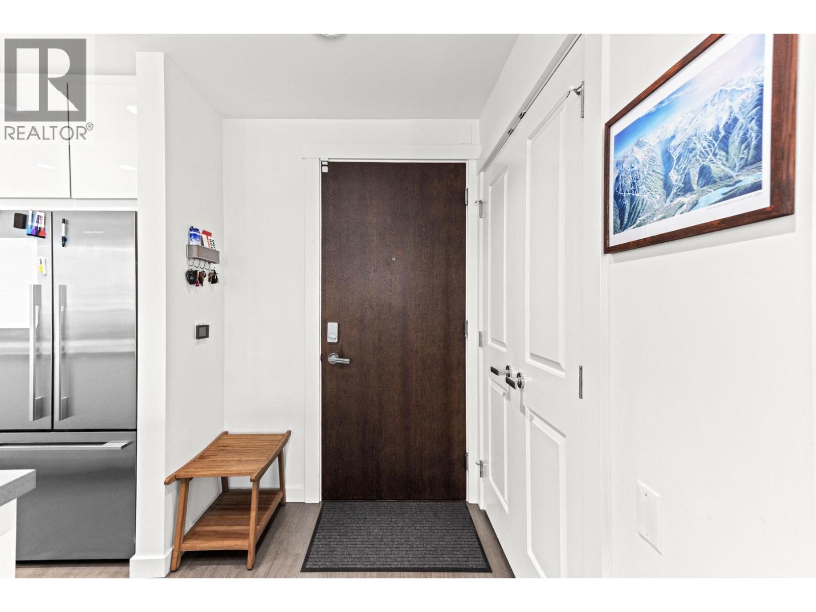 208 277 W 1st Street, North Vancouver, British Columbia  V7M 0E8 - Photo 3 - R3095600