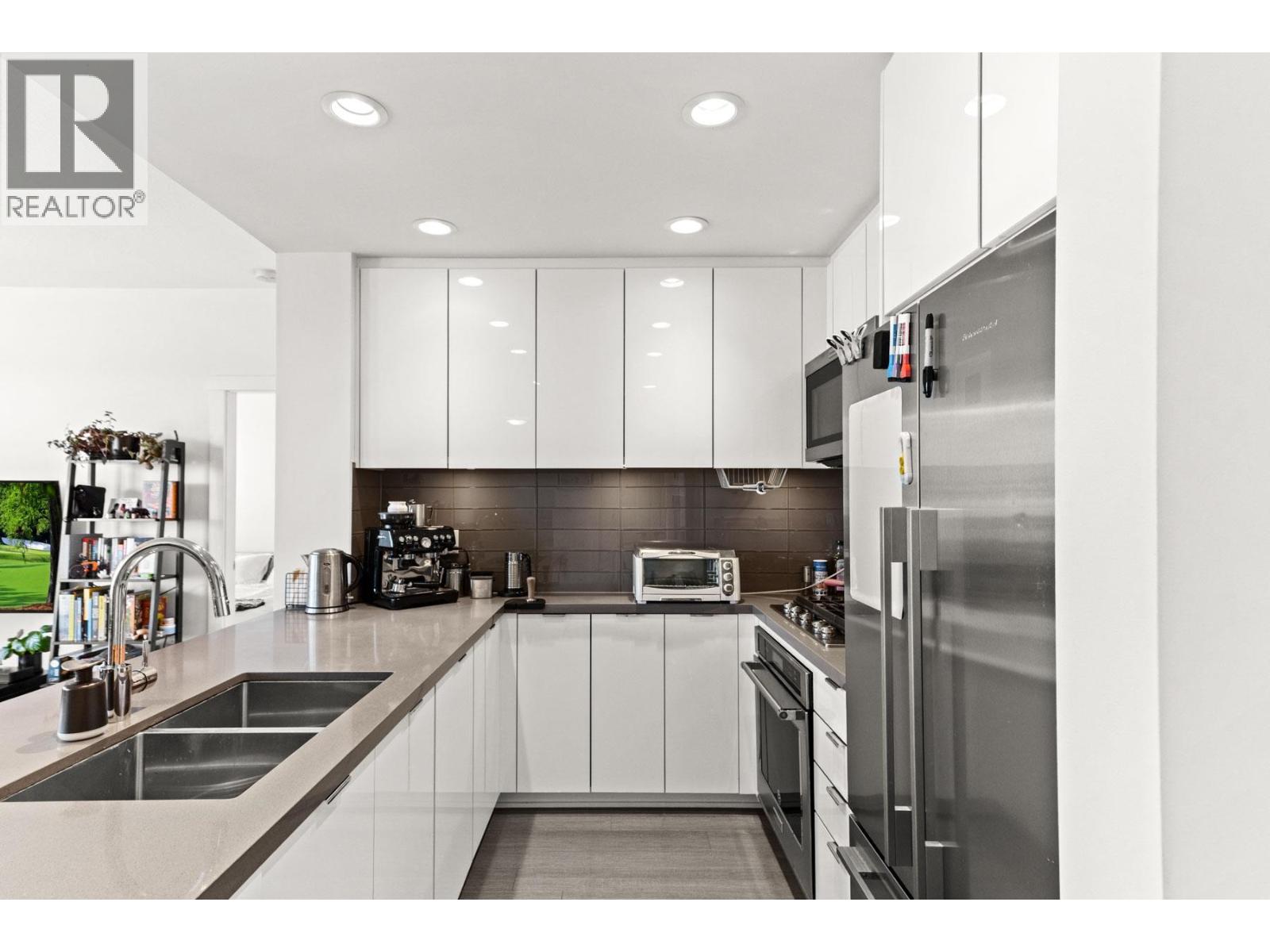 208 277 W 1st Street, North Vancouver, British Columbia  V7M 0E8 - Photo 6 - R3095600