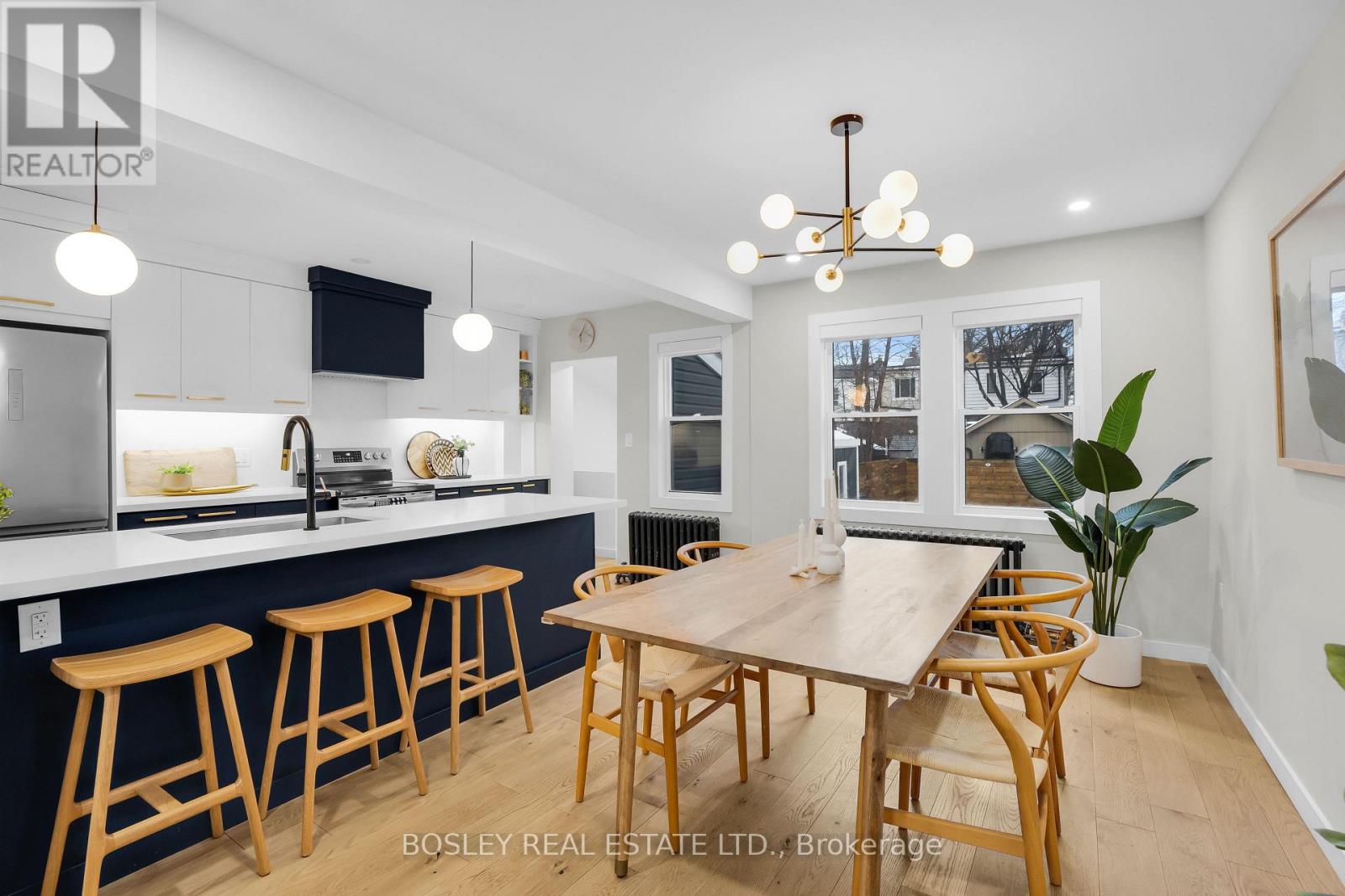 13 Springdale Boulevard, Toronto, Ontario  M4J 1W4 - Photo 9 - E12845238