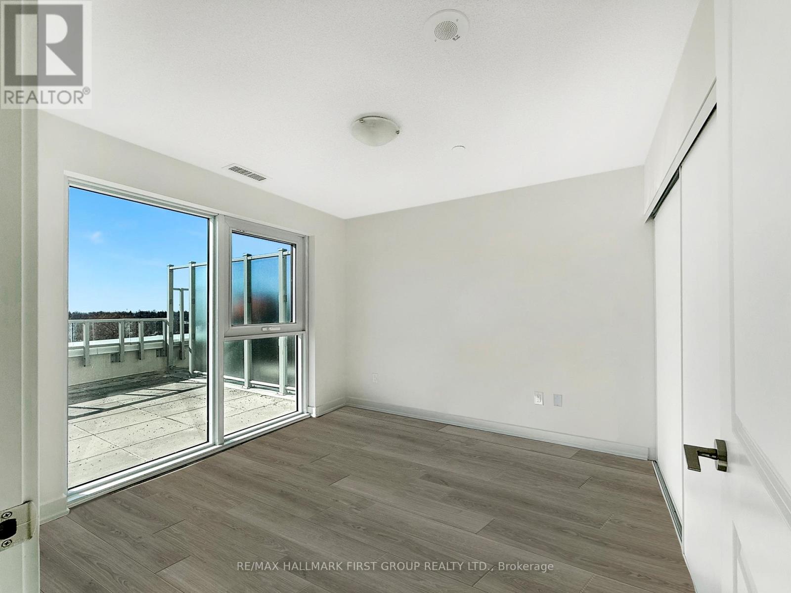 505 - 1010 Sandy Beach Road, Pickering, Ontario  L1W 0C7 - Photo 4 - E12845244