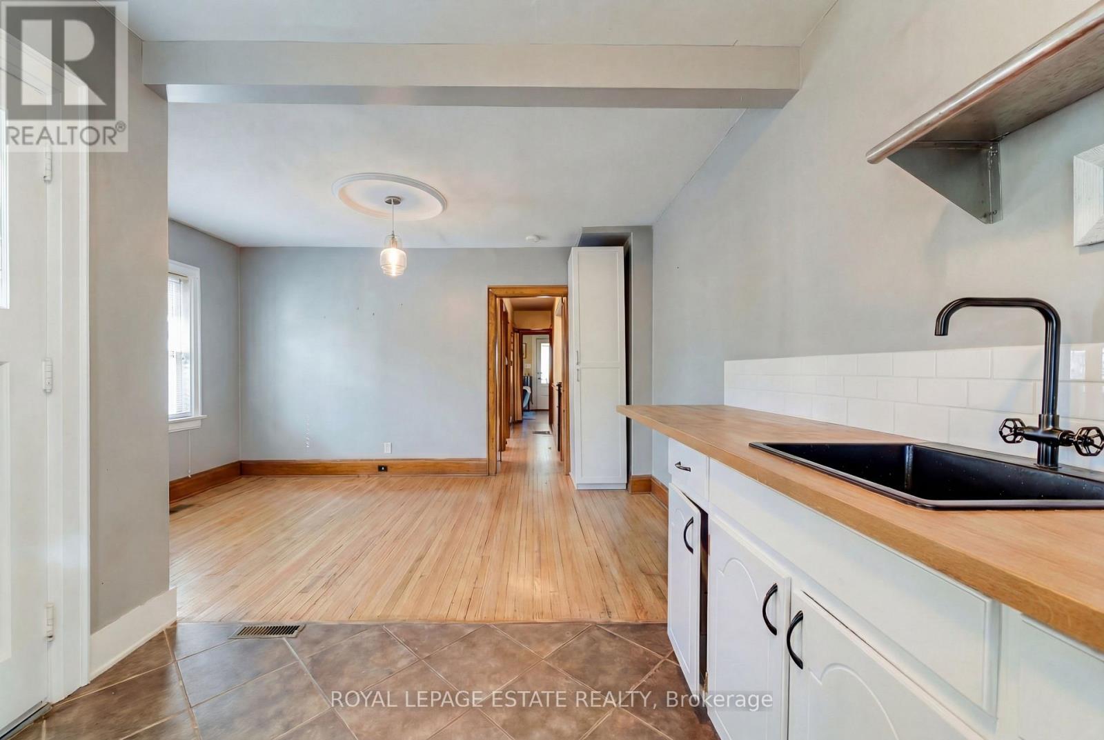 65 Queensbury Avenue, Toronto, Ontario  M1N 2X8 - Photo 10 - E12845314