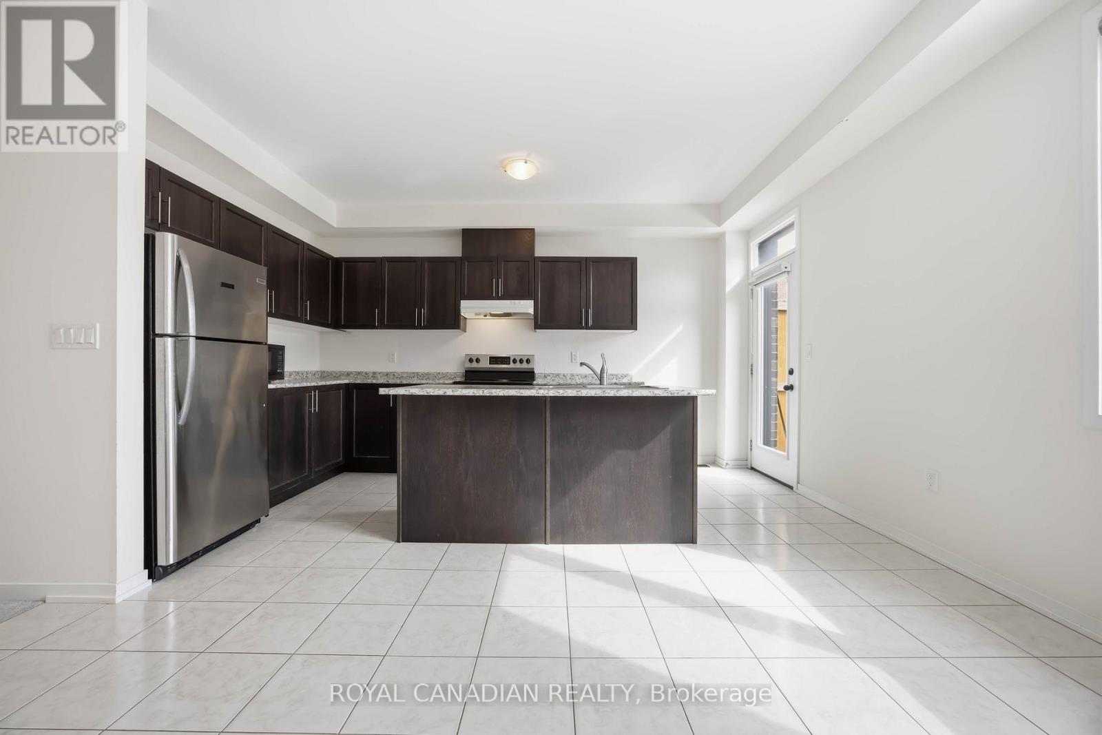 885 Kicking Horse Path, Oshawa, Ontario L1J 0B4 - Photo 20 - E12845352