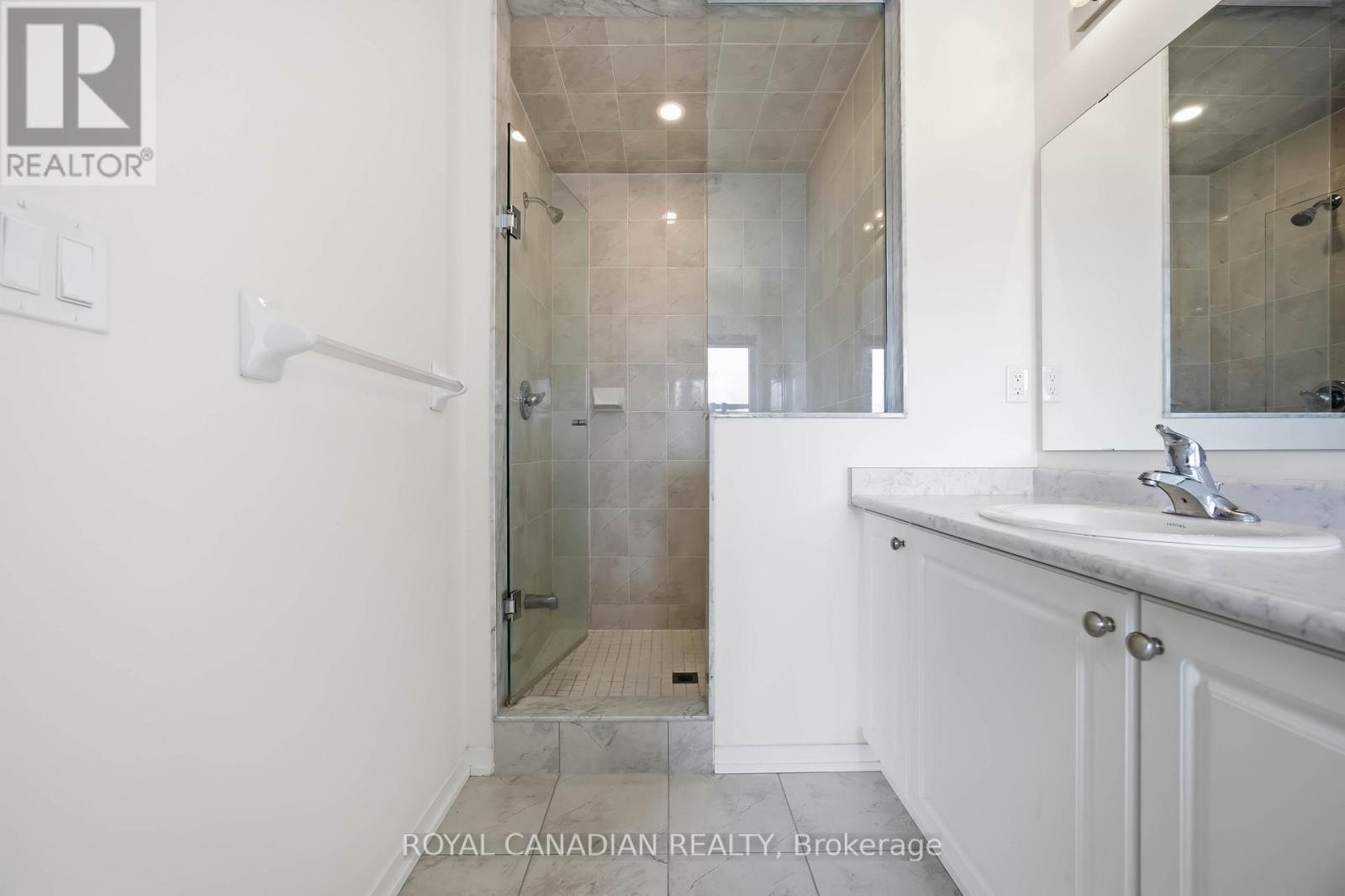 885 Kicking Horse Path, Oshawa, Ontario L1J 0B4 - Photo 33 - E12845352