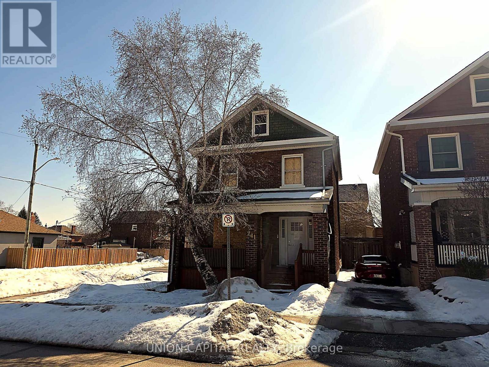 241 Eulalie Avenue, Oshawa, Ontario  L1H 2B3 - Photo 3 - E12845364