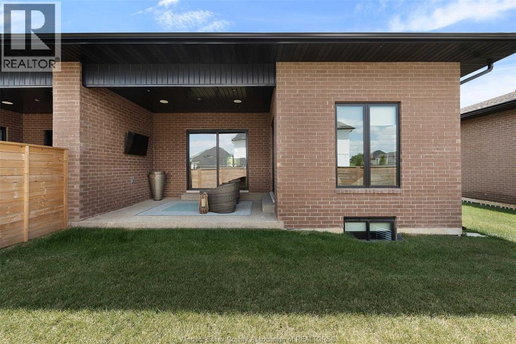 572 Lily Mac Boulevard, Windsor, Ontario  N6E 3N7 - Photo 6 - 26004564