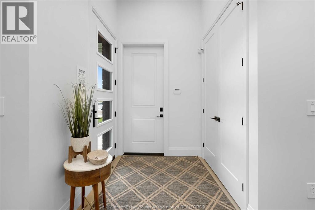572 Lily Mac Boulevard, Windsor, Ontario  N6E 3N7 - Photo 8 - 26004564