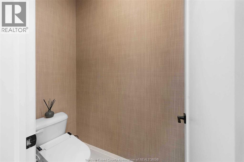 572 Lily Mac Boulevard, Windsor, Ontario N6E 3N7 - Photo 28 - 26004563