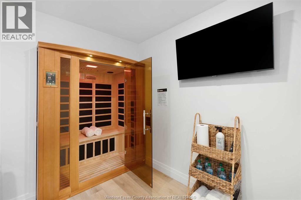 572 Lily Mac Boulevard, Windsor, Ontario N6E 3N7 - Photo 47 - 26004563