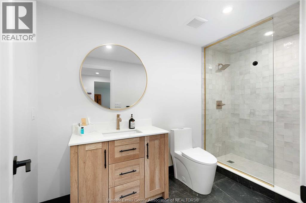 572 Lily Mac Boulevard, Windsor, Ontario N6E 3N7 - Photo 48 - 26004563